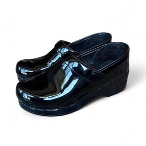 Dansko Professional Black Patent Leather Clogs Women's Size 8 Comfort Work Shoes